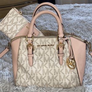 Michael kors pink purse and wallet